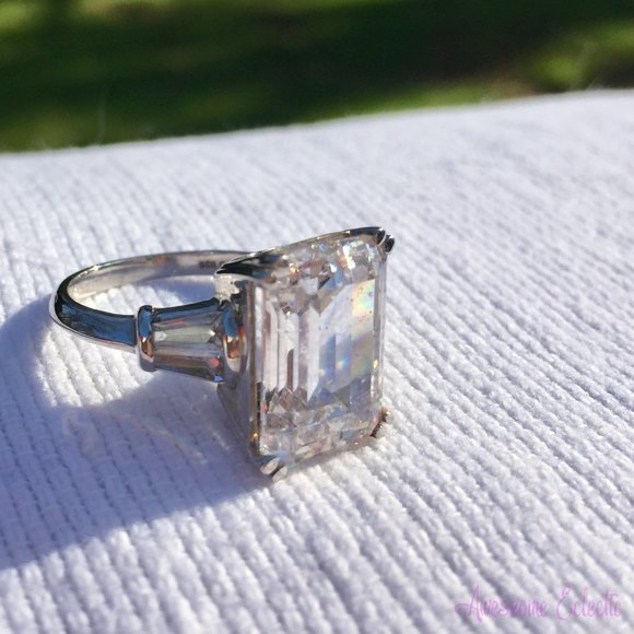 JTV Engagement Ring - CZ - Rhodium Plated - Sz 5.5 - Picture 4 of 8